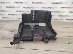Площадка аккумулятора RENAULT Megane 2 2007 8200467409 УНИВЕРСАЛ KM 1.6 K4M812