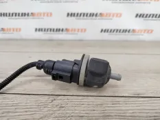 Клапан вентиляции топливного бака Volkswagen Touran 2003 06D133517B 1T1 2.0 AXW