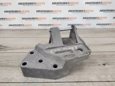 Кронштейн двигателя Land Rover Freelander 2 2007 LR004510 2.2 224DT, правый