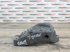 Кронштейн КПП Volkswagen Tiguan 1 3C0199117J