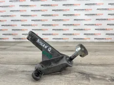 Кронштейн КПП Nissan Qashqai 1 J10 11253JD00A 1.6 HR16DE