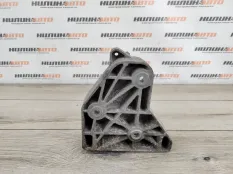 Кронштейн компрессора кондиционера Bmw X5 2008 64557799863 E70 3.0D M57D30