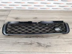 Решетка радиатора Land Rover Range Rover Evoque 2016 LR079528 L538 2.0 204DTD