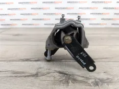 Подушка двигателя Land Rover Range Rover Evoque 2016 LR039527 L538 2.0 204DTD