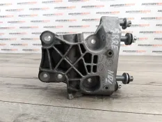 Кронштейн двигателя Land Rover Range Rover Evoque 2016 LR072044 L538 2.0 204DTD, правый