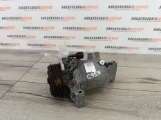 Компрессор кондиционера Nissan Juke 2014 926001KA1B F15 1.6 HR16DE