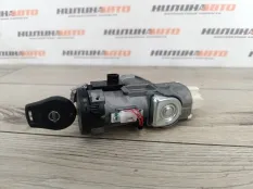 Замок зажигания Nissan Juke 2014 D8G00BA60B F15 1.6 HR16DE