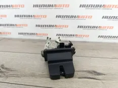 Замок крышки багажника Skoda Octavia A7 2014 8R0827505 5E5 1.4 TSI CHPA