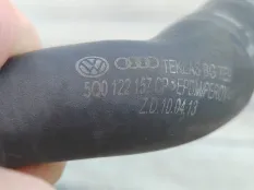 Патрубок системы охлаждения Skoda Octavia A7 2014 5Q0819350B 5E5 1.4 TSI CHPA