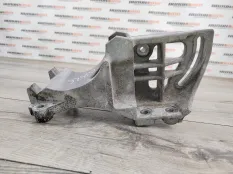 Кронштейн компрессора кондиционера Chevrolet Aveo 2009 96864878 T250 1.2 B12D1 LMU