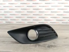 Решетка ПТФ Ford Focus 2 2008 1528561 CB4 2.0 AODA, левая