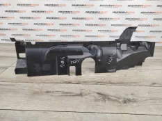 Дефлектор радиатора Ford Focus 2 2008 1365389 CB4 2.0 AODA, правый