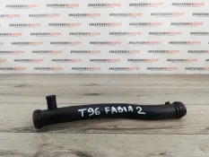 Трубка охлаждения пластиковая Skoda Fabia 2 2011 03F121065A ХЭТЧБЕК 5J5 1.2 TSI CBZA