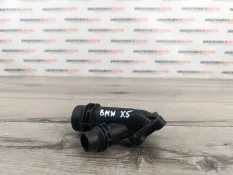 Фланец системы охлаждения Bmw X5 2008 11127806196 E70 3.0D M57D30
