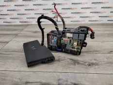 Корпус блока предохранителей Ford Focus 3 2011 1753548 CB8 1.6 PNDA