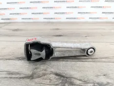 Подушка двигателя Land Rover Range Rover Evoque 2013 LR000597 L538 2.2 224DT