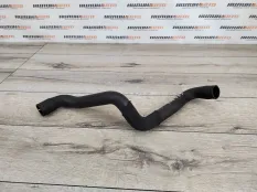 Патрубок системы охлаждения Ford Focus 3 2011 1724201 CB8 1.6 PNDA