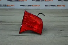 Фонарь в крышку багажника Audi A4 B7 2005 8E5945093 2.0 FSI, левый