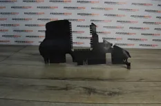 Дефлектор радиатора Nissan Teana 2 J32 2008 92184JN20A СЕДАН 2.5 VQ25DE, правый