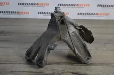 Кронштейн двигателя Audi A4 B8 2009 8K0199308BE УНИВЕРСАЛ 8K5 2.0 TDI CAGA, передний правый