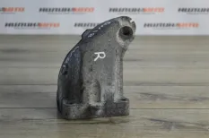 Кронштейн двигателя Mercedes W212 2009 A6422233404 СЕДАН 3.0 CDI 642.850, правый