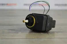 Моторчик корректора фар Renault Megane 2 2004 7701036110 СЕДАН BM 1.5 K4M760