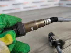 Лямбда-зонд датчик кислородный Mercedes W204 2011 A0075421618 СЕДАН 2.2 CDI 651.911, передний