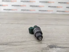 Форсунка бензин VOLKSWAGEN Golf 4 2001 037906031AA ХЭТЧБЕК 1J1 1.6 AEH