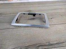 Рамка магнитолы Volkswagen Passat B6 2007 3C0858069AG20V УНИВЕРСАЛ 3C5 2.0 TDI BMR