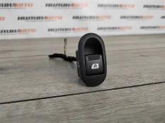 Кнопка стеклоподъемника Citroen C3 2003 96401469XT 1.4 KFV (TU3A)