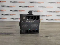 Блок управления дверьми Mercedes W204 2011 A2048704426 СЕДАН 2.2 CDI 651.911, передний правый