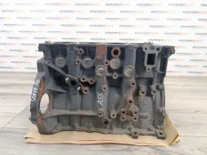 Блок двигателя Hyundai Santa Fe 2015 211002F800 DM 2.2 CRDI D4HB