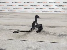 Крюк замка капота Kia Soul 2015 81140B2000 2 1.6 CRDI D4FB