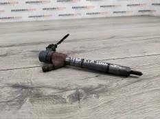 Форсунка дизель Kia Soul 2015 338002A900 2 1.6 CRDI D4FB