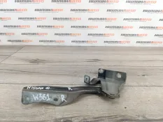 Петля капота Nissan Qashqai 2014 654004EA0A J11 1.5 K9K 636, правая
