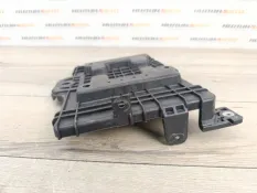 Площадка аккумулятора Kia Sorento 2012 371502P100 XM 2.2 CRDI D4HB