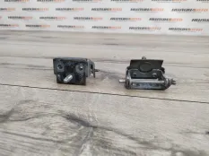 Петля двери багажника Ford Fusion 2007 1527348 CBK 1.4 FXJA