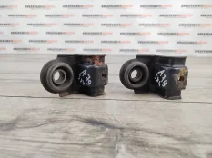 Крепление радиатора Suzuki SX4 2009 1786179J00 YA21S 1.6 M16A