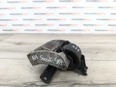 Подушка двигателя Suzuki SX4 2009 1161080JA0 YA21S 1.6 M16A, правая