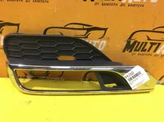 Накладка противотуманной фары передняя левая Honda