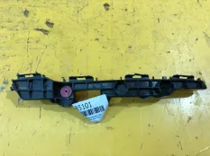 Кронштейн бампера задний левый Toyota Rav4 CA40