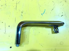 Хром противотуманной фары передний правый Toyota