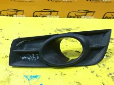 Накладка противотуманной фары передняя правая