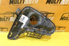 Накладка противотуманной фары передняя правая Kia