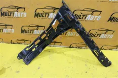 Кронштейн бампера задний правый Mercedes C classe