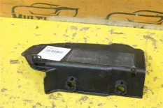 Крепление фонаря заднее левое Toyota Land Cruiser