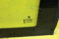 Стекло крыла заднее правое BMW X1 E84 2009-2015