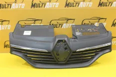 Решетка радиатора Renault Logan 2 2012-2018