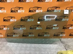 Стекло двери переднее левое Volvo S40 2 2004-2012