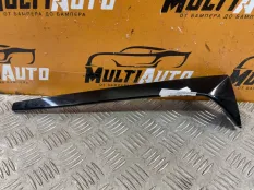 Накладка крышки багажника левая Skoda Karoq 1